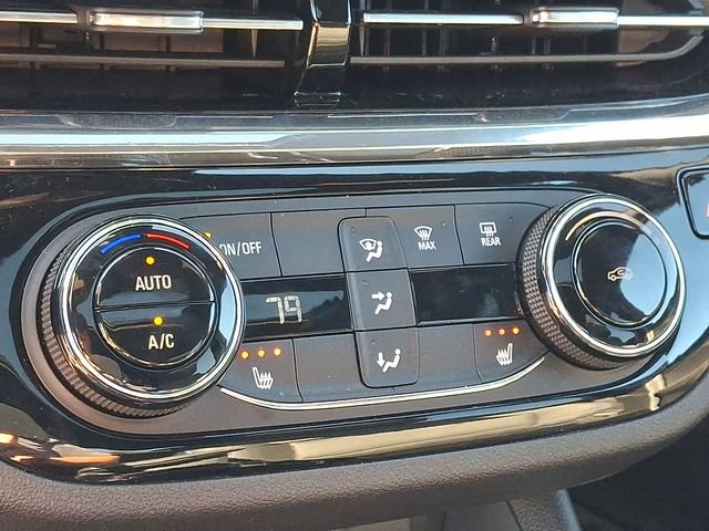 Used 2025 Buick Envista Sport Touring w/ Convenience I Package FWD image 17