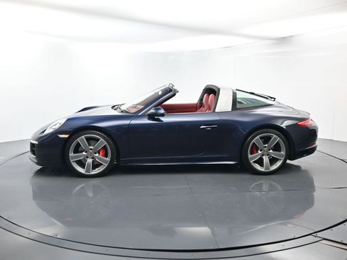Used 2019 Porsche 911 Targa 4S image 2