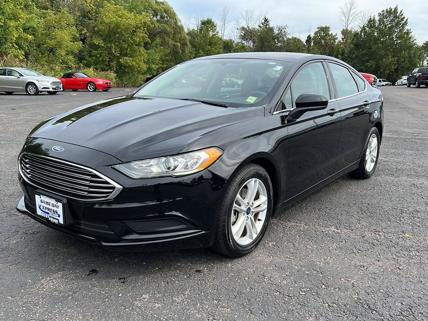 Used 2018 Ford Fusion SE w/ Fusion SE Technology Package FWD image 18