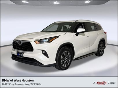 Used 2021 Toyota Highlander XLE