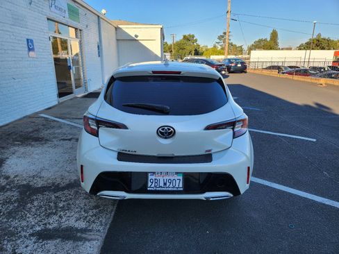 Used 2020 Toyota Corolla SE w/ Carpet Mat Package FWD image 4