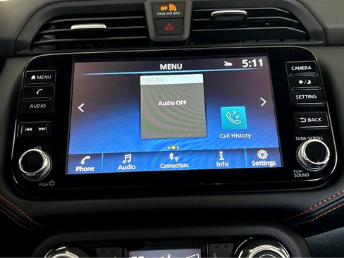 Used 2025 Nissan Versa SR w/ Trunk Package image 4