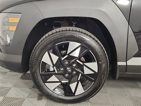 Certified 2025 Hyundai Kona SEL image 15