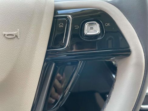 Used 2023 Lincoln Corsair FWD image 18