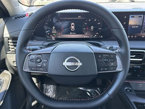 New 2026 Nissan Sentra SR w/ Floor Mat Package FWD image 25