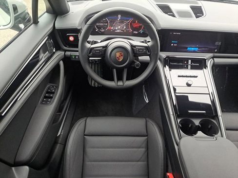 Used 2026 Porsche Panamera 4 AWD/4WD image 16