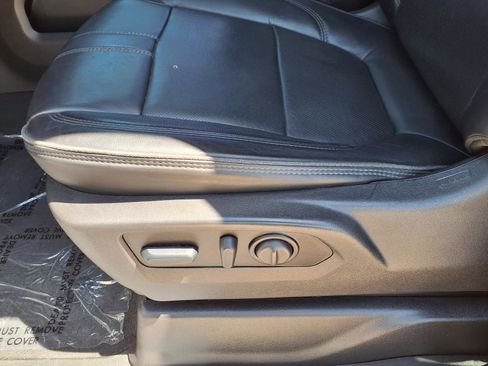 Used 2022 Chevrolet Silverado 1500 High Country AWD/4WD image 23