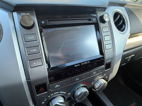 Used 2017 Toyota Tundra SR5 RWD image 31