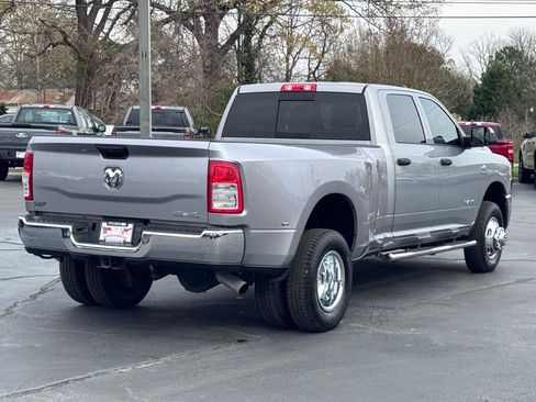 Used 2021 RAM 3500 Tradesman image 16