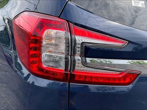 Certified 2025 Subaru Ascent Premium AWD/4WD image 32