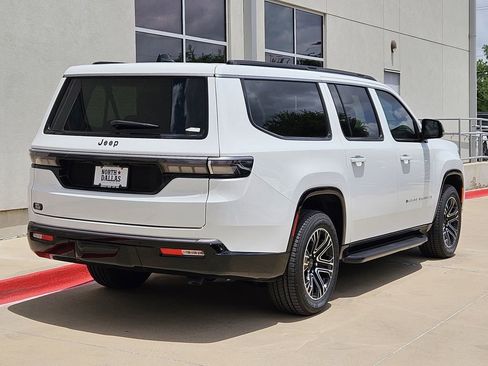 New 2026 Jeep Grand Wagoneer L 2WD image 3