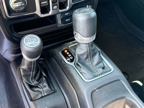 Used 2022 Jeep Wrangler Unlimited Sahara w/ Safety Group AWD/4WD image 18