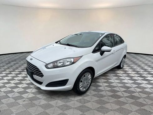 Used 2016 Ford Fiesta S FWD image 3