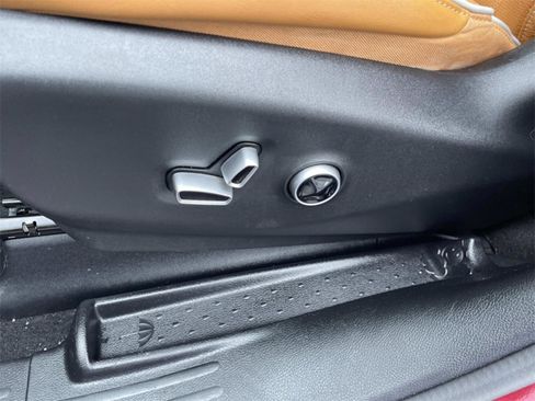 Used 2022 Chrysler Pacifica Pinnacle image 16