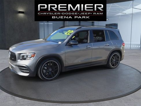Used 2022 Mercedes-Benz GLB 35 AMG 4MATIC w/ Parking Assistance Package image 4