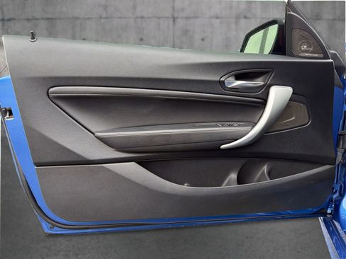 Used 2016 BMW M235i Coupe image 19