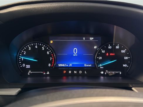 Used 2024 Ford Explorer XLT RWD image 12