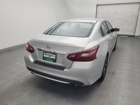 Used 2018 Nissan Altima 2.5 SV FWD image 7