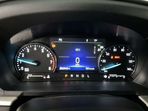 Used 2022 Ford Explorer XLT w/ Equipment Group 202A image 12