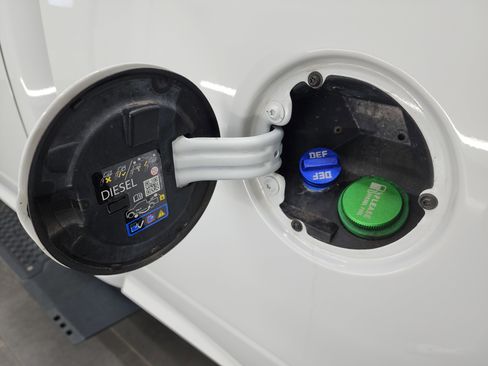 Used 2022 RAM 2500 Big Horn w/ Night Edition image 30