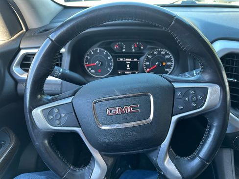 Used 2018 GMC Acadia SLE image 16