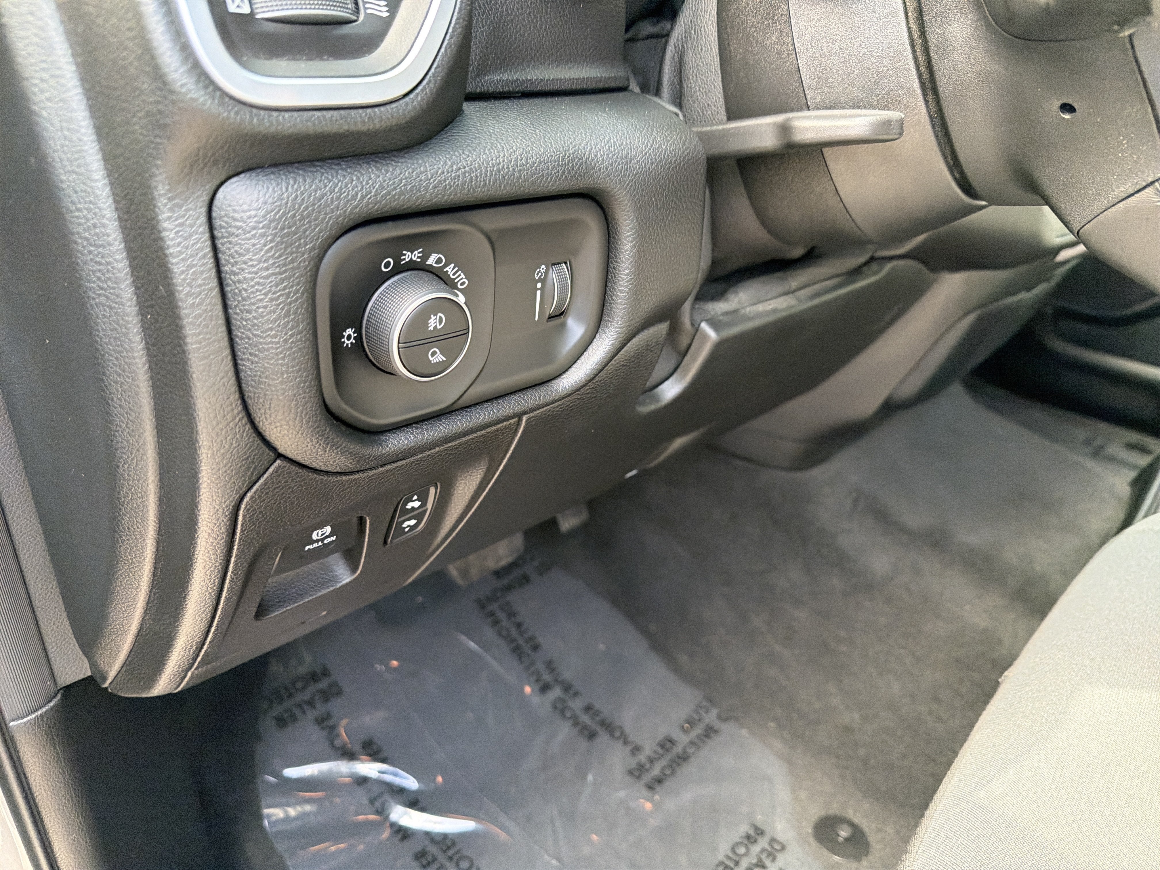 Used 2021 RAM 1500 Big Horn AWD/4WD image 30