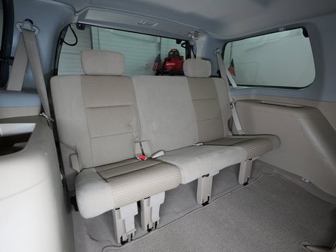 Used 2014 Nissan Armada SV image 15