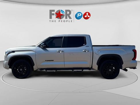Used 2025 Toyota Tundra Limited AWD/4WD image 2