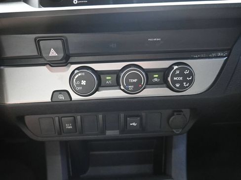Used 2022 Toyota Tacoma SR w/ SX Package RWD image 17