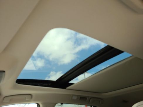 New 2026 Nissan Pathfinder SL image 13