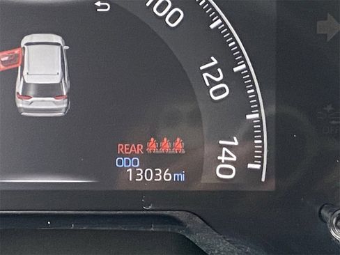 Certified 2025 Toyota RAV4 LE image 33