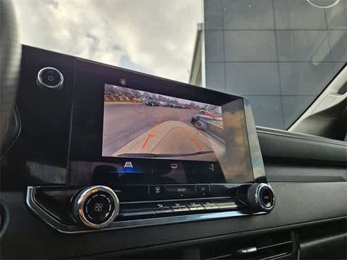 Used 2023 Chevrolet Colorado W/T image 26