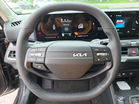 New 2026 Kia K4 EX FWD image 28