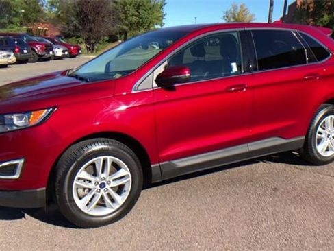 Used 2016 Ford Edge SEL w/ Equipment Group 201A image 4