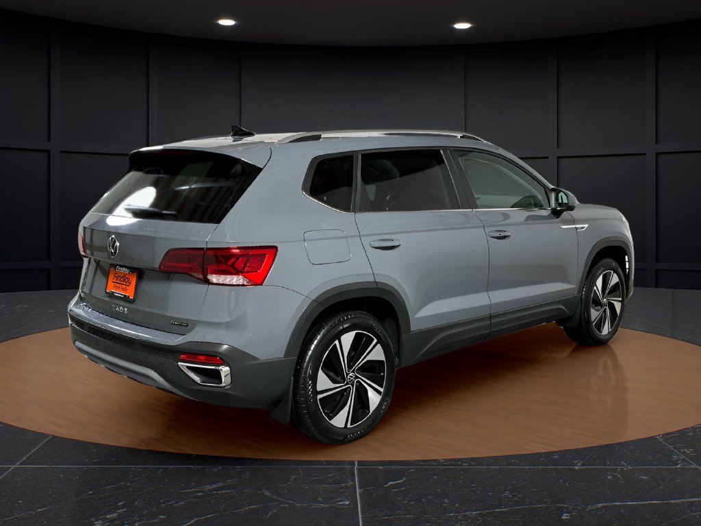 Used 2024 Volkswagen Taos SE AWD/4WD image 5