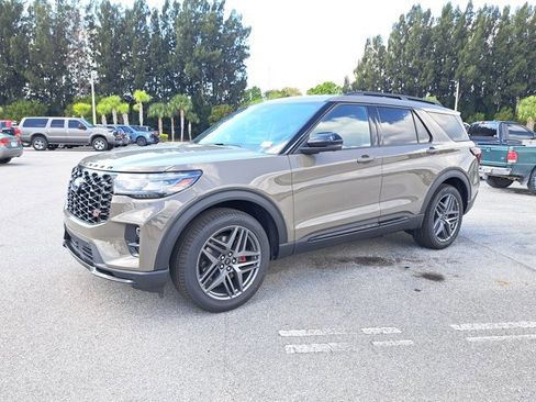 New 2026 Ford Explorer ST image 4