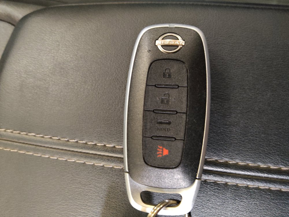 Used 2025 Nissan Sentra SV FWD image 32