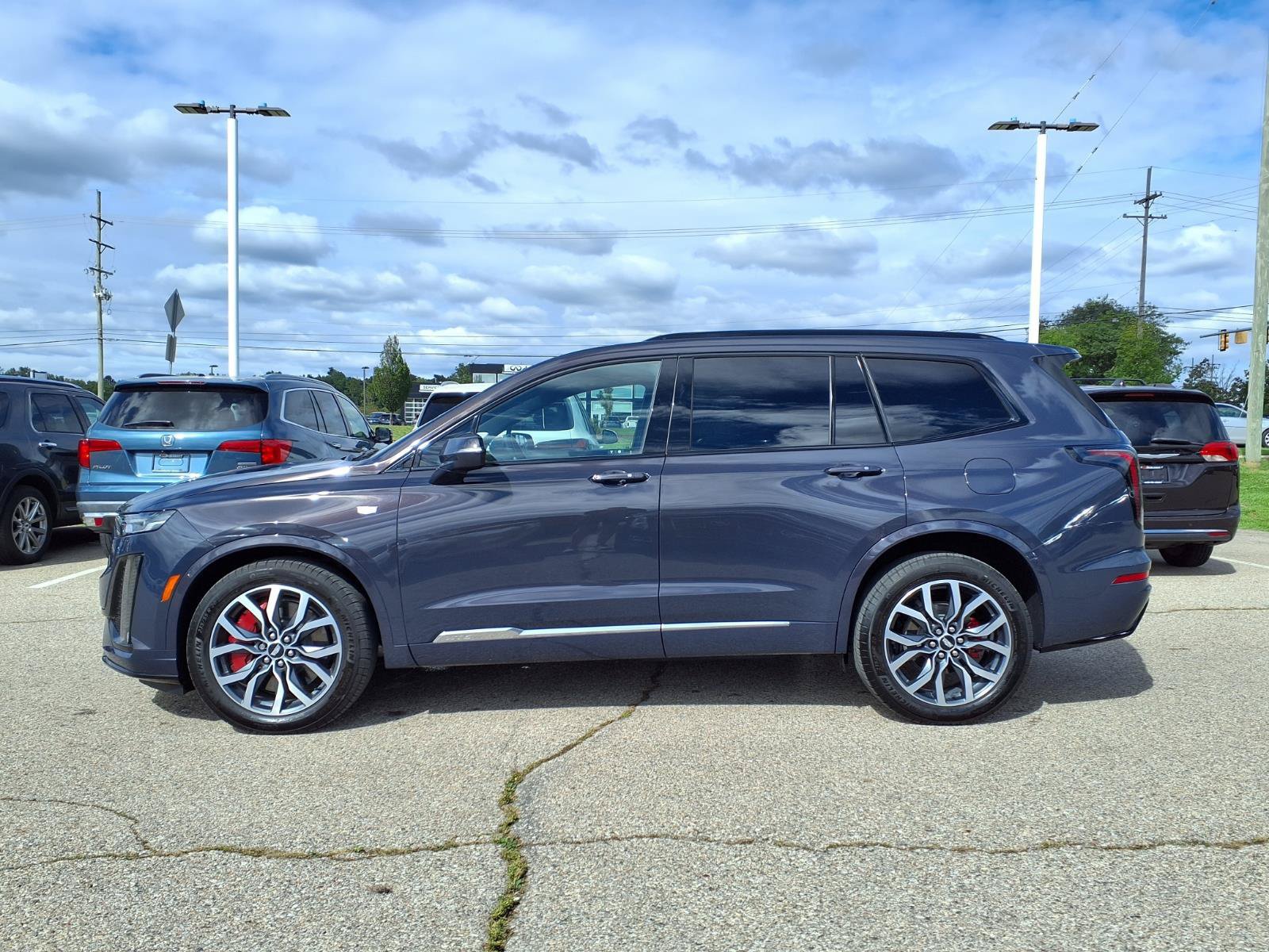 Used 2025 Cadillac XT6 Sport AWD/4WD image 7