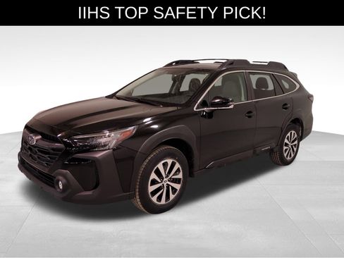 Used 2024 Subaru Outback Premium image 9