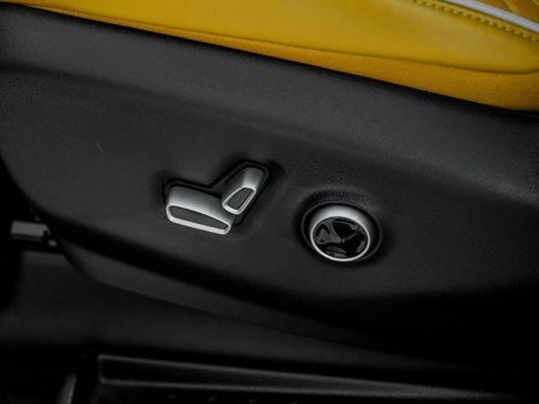 Used 2023 Chrysler Pacifica Pinnacle image 27