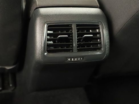 Used 2017 Volkswagen Golf S FWD image 22