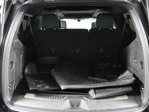 Used 2021 Chevrolet Suburban High Country image 15