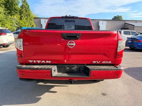 Used 2023 Nissan Titan SV w/ SV Convenience Package AWD/4WD image 9
