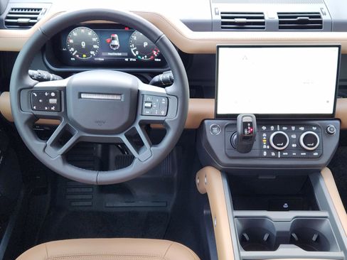 New 2026 Land Rover Defender 110 X-Dynamic SE AWD/4WD image 22