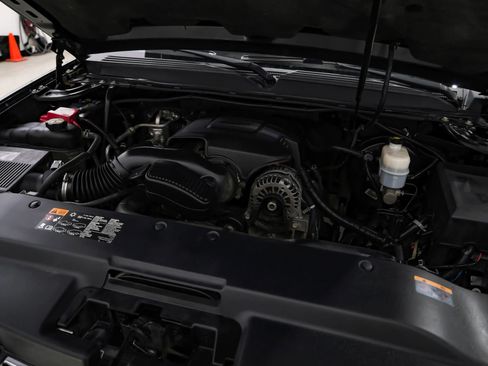 Used 2013 Cadillac Escalade EXT Premium AWD/4WD image 48