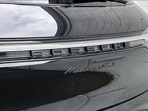 Certified 2022 Porsche Macan GTS AWD/4WD image 13