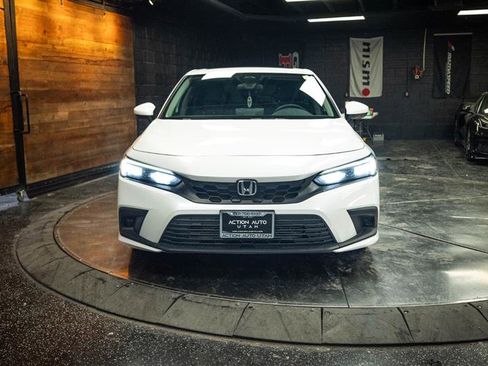 Used 2024 Honda Civic EX-L image 4