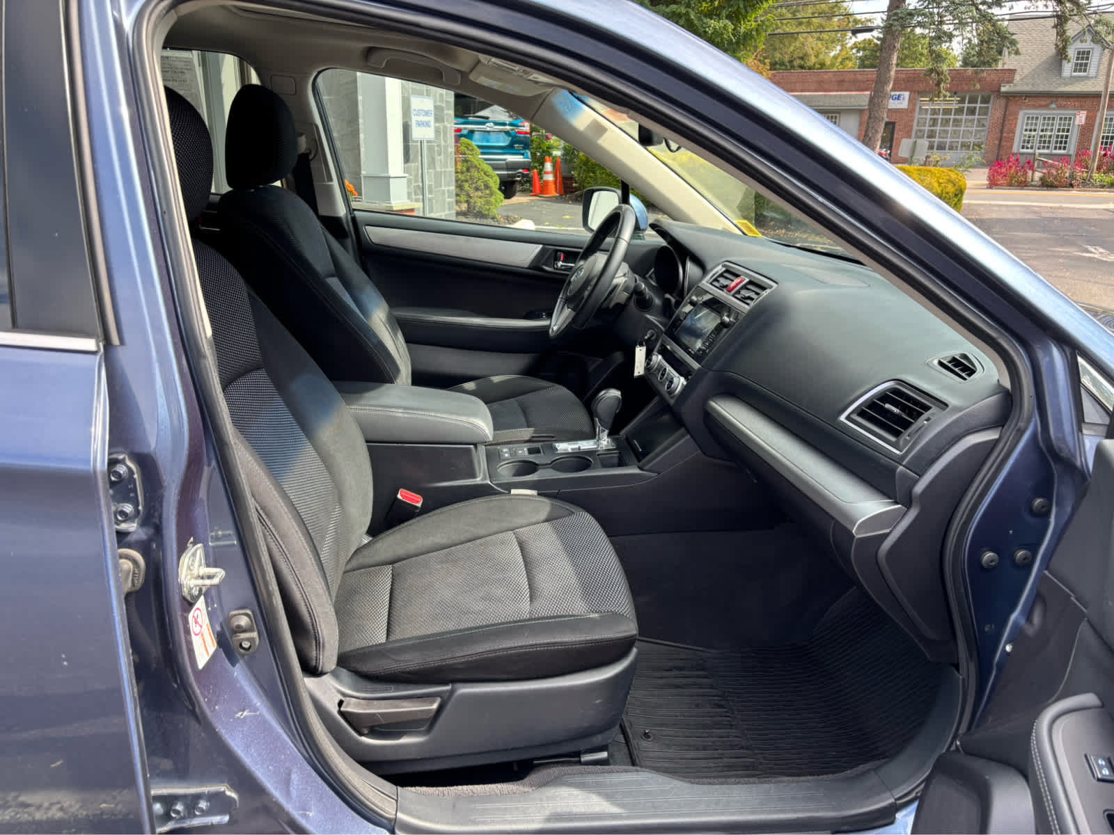 Used 2016 Subaru Outback 2.5i Premium AWD/4WD image 27