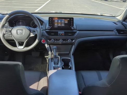 Used 2018 Honda Accord EX image 21