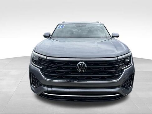 Used 2024 Volkswagen Atlas Cross Sport SEL R-Line AWD/4WD image 2